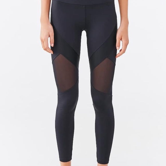 Forever 21 Mesh High-Rise Active Leggings - Picture 5 of 8